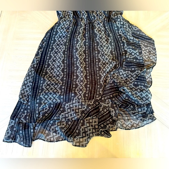 BCBGeneration Faux-wrap Ruffle Skirt Dress - Black- LIKE NEW!! -Size Small - Picture 6 of 16